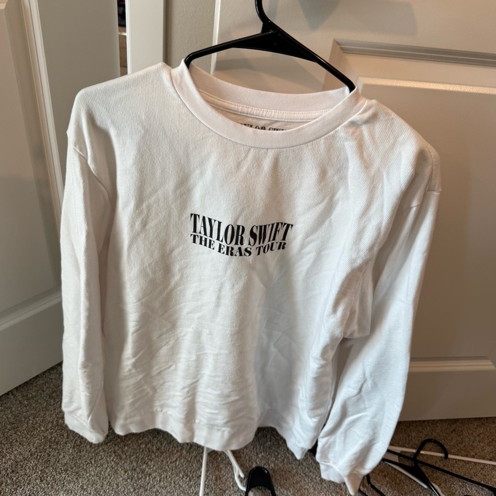 Taylor Swift White Sweatshirt